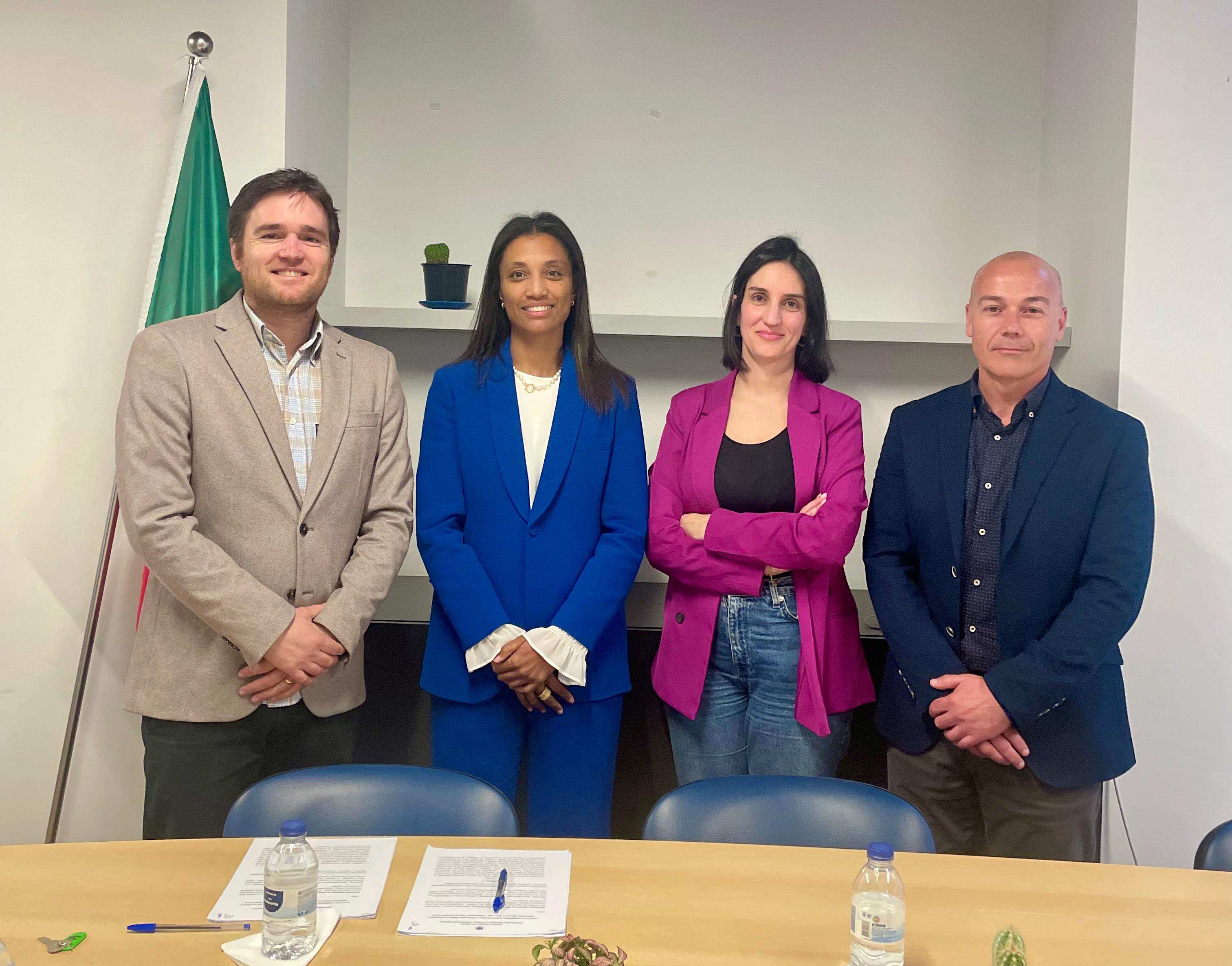 Assinatura de dois acordos de cooperação financeira com a Novo Dia - Associação para a Inclusão Social