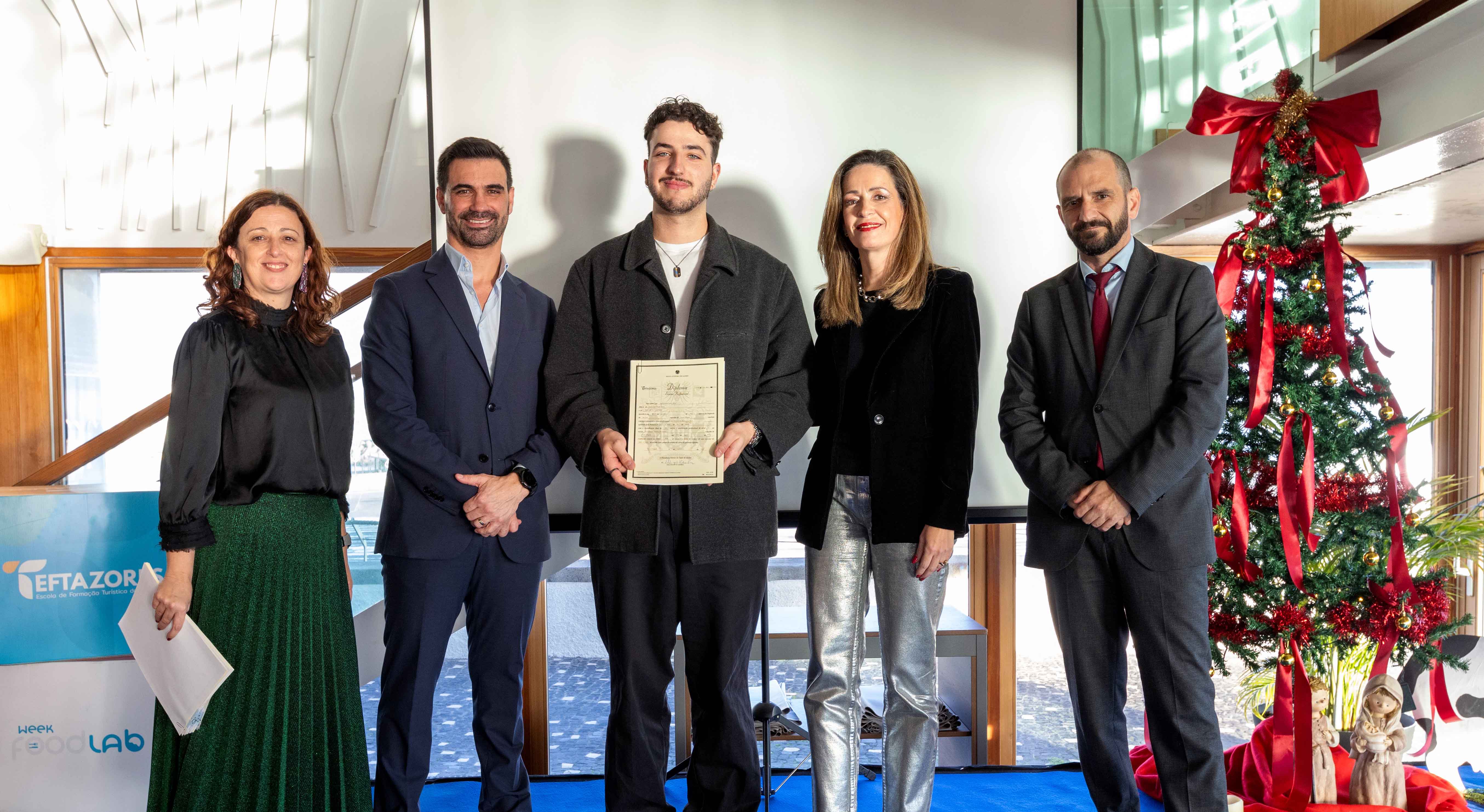 Entrega de diplomas aos formandos da Escola de Formação Turística dos Açores (EFTA)