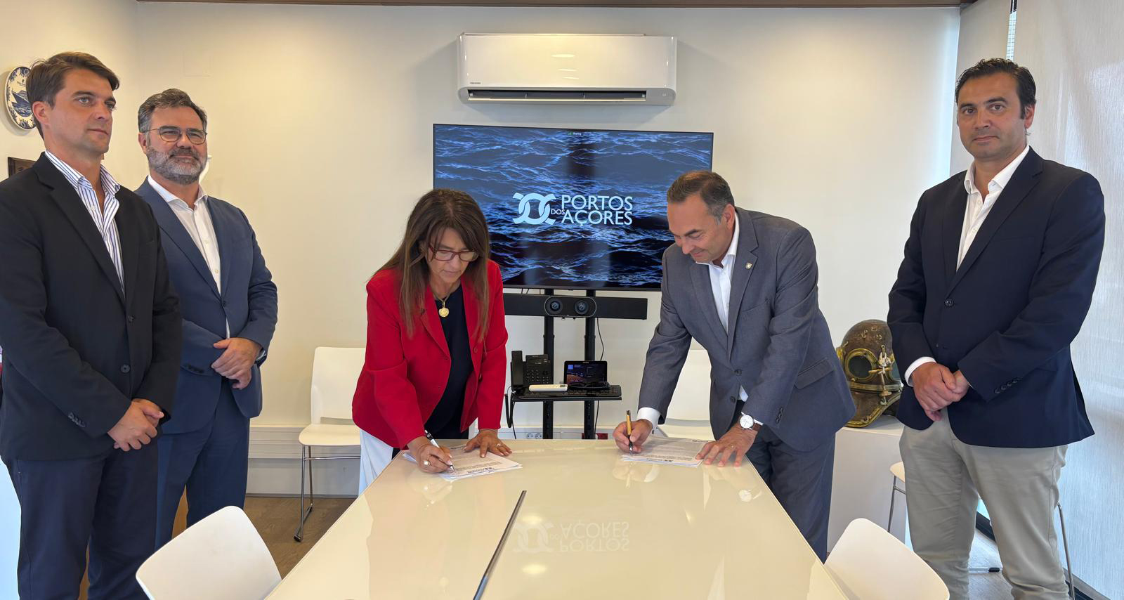 Assinatura de um protocolo de cooperação com a Portos dos Açores para criação do “Posto de Entrada de Viajante” nas marinas e cais de cruzeiros dos Açores