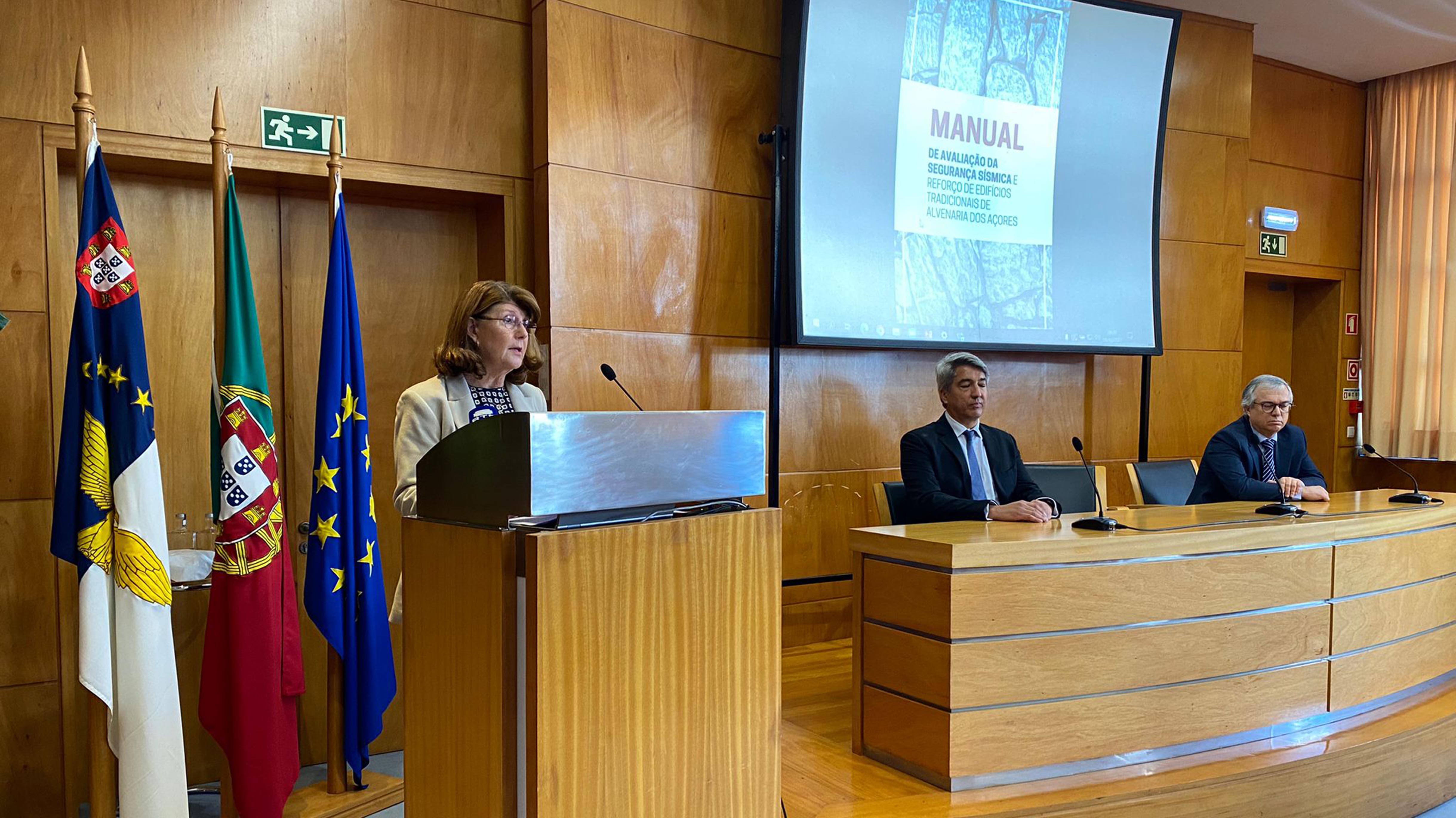 Berta Cabral chairs launch of the Handbook on Seismic Safety and Reinforcement of Traditional Masonry Buildings in the Azores