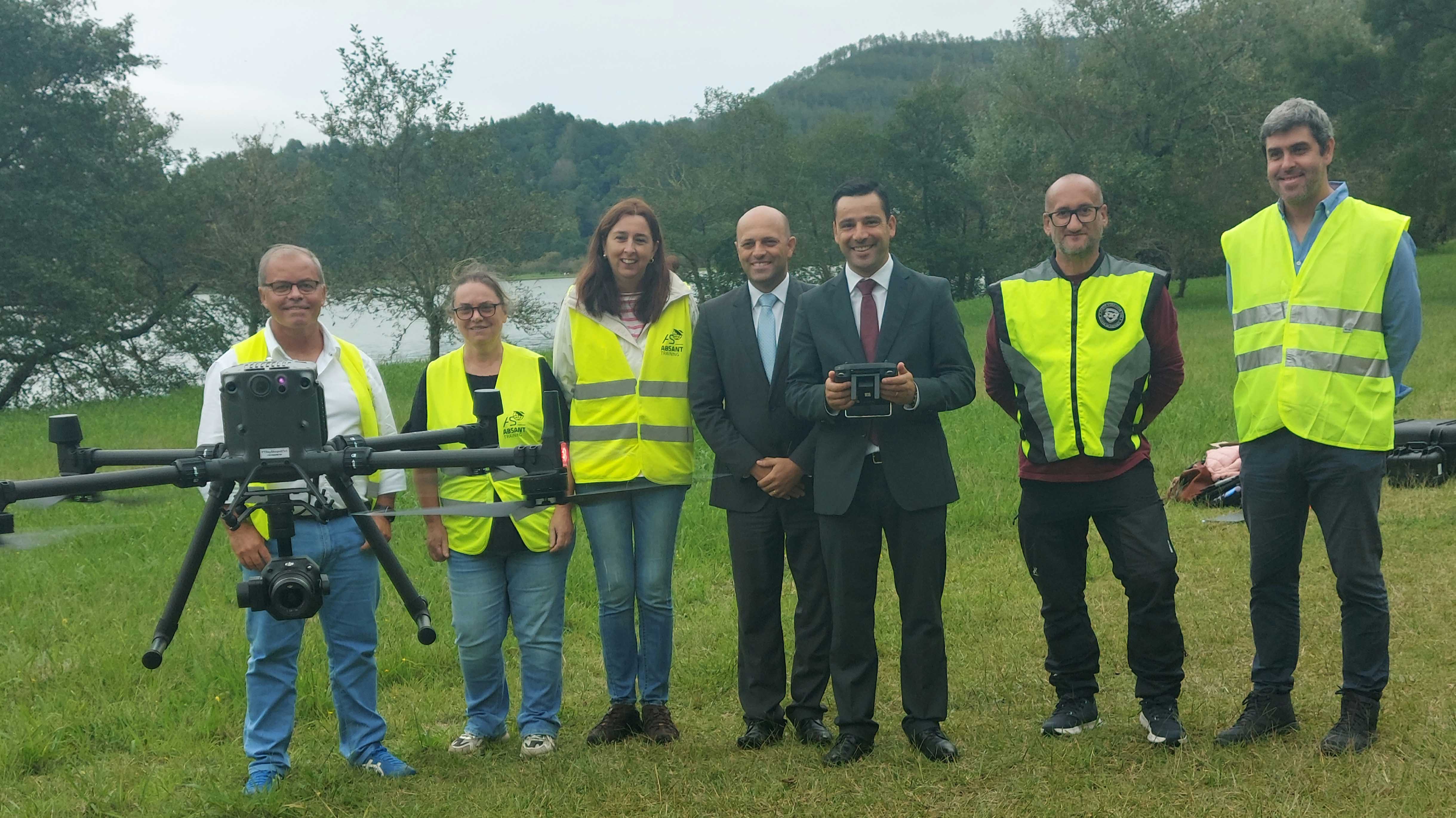 Secretaria Regional do Ambiente e Alterações Climáticas promove formação teórica e prática de pilotagem de drones para produção de cartografia