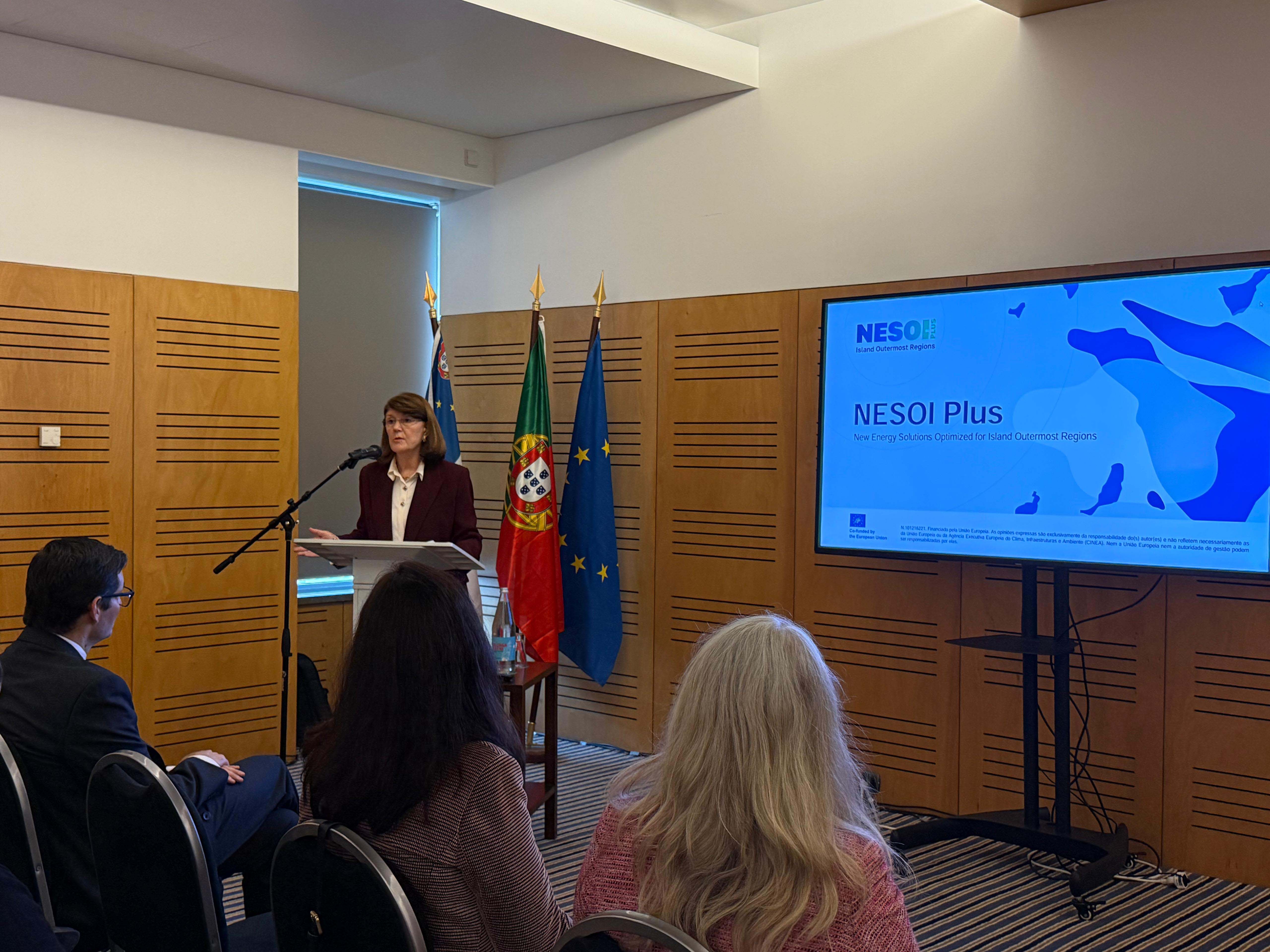 Abertura do seminário “Inovar para Descarbonizar: o Sistema Elétrico e as Comunidades de Energia nos Açores”