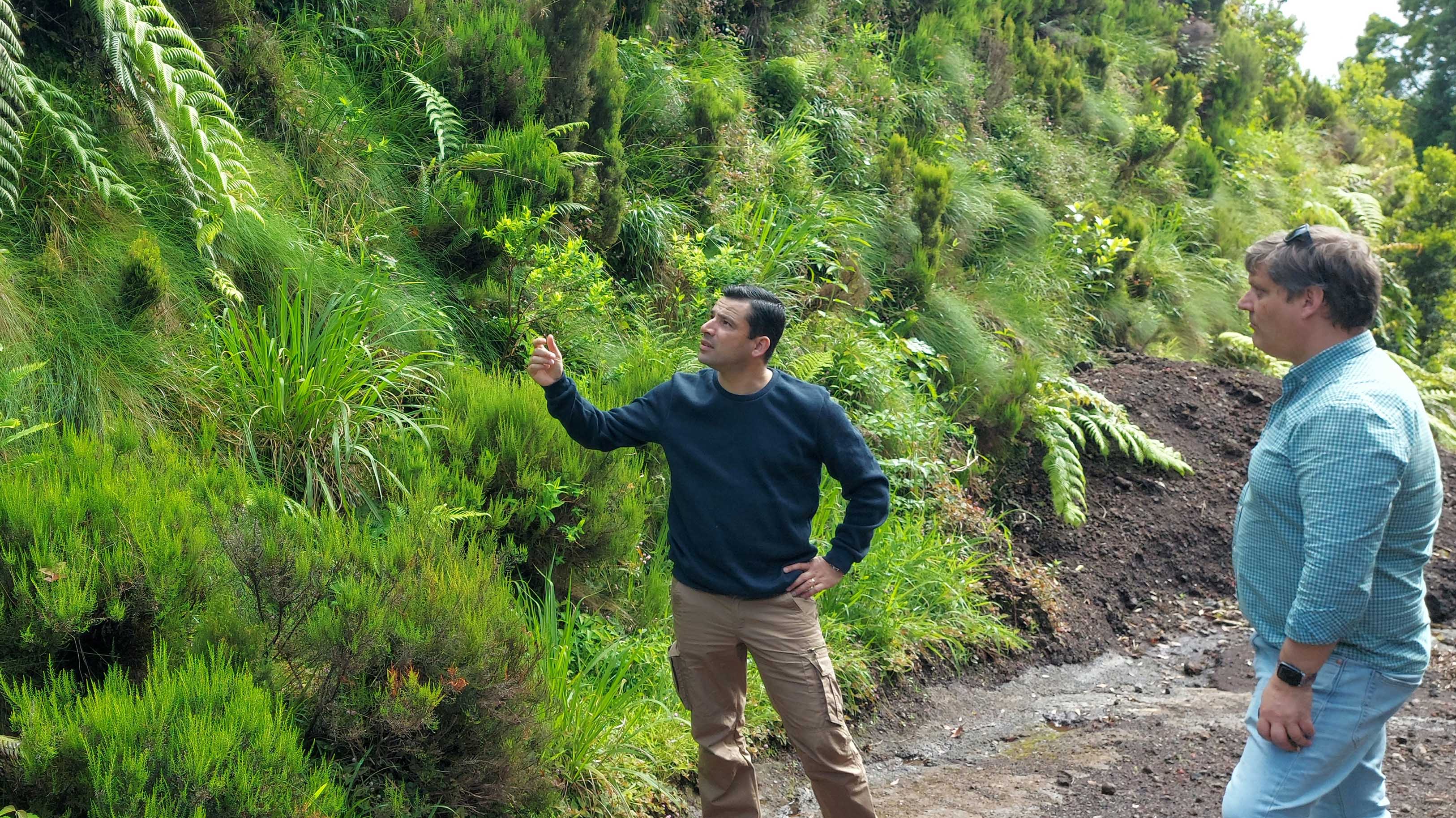 Alonso Miguel visitou trabalhos de recuperação e conservação de ‘habitats’ das Terras do Priolo