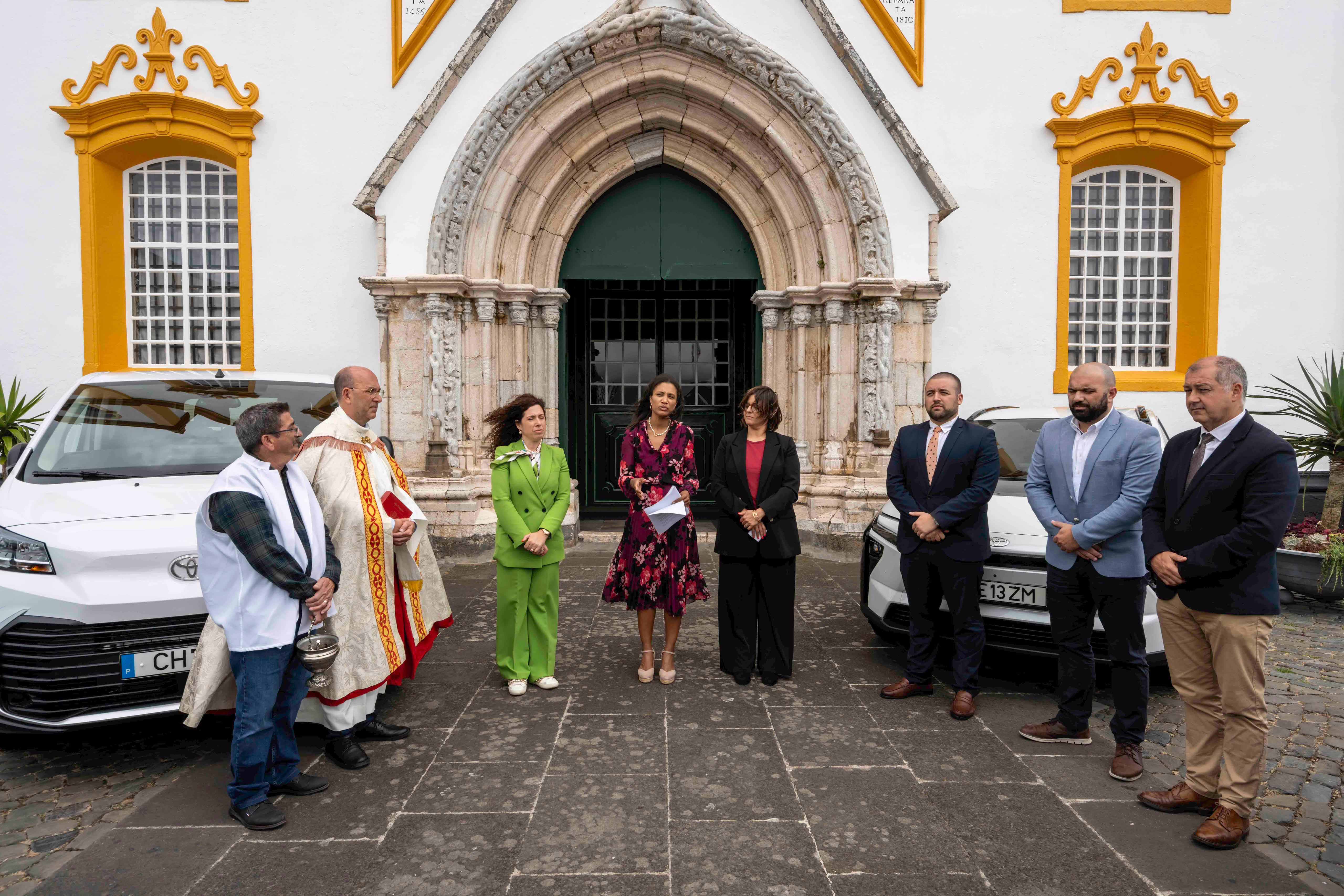 Entrega de novas viaturas destinadas à Unidade de Saúde de Ilha Terceira 