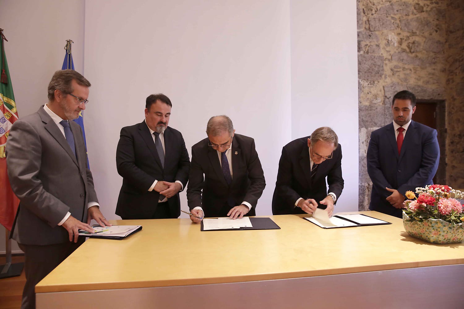 Preside ao IV Encontro Consular dos Açores e à assinatura de um protocolo de cooperação entre o Governo dos Açores e a Agência para a Integração, Migrações e Asilo (AIMA)