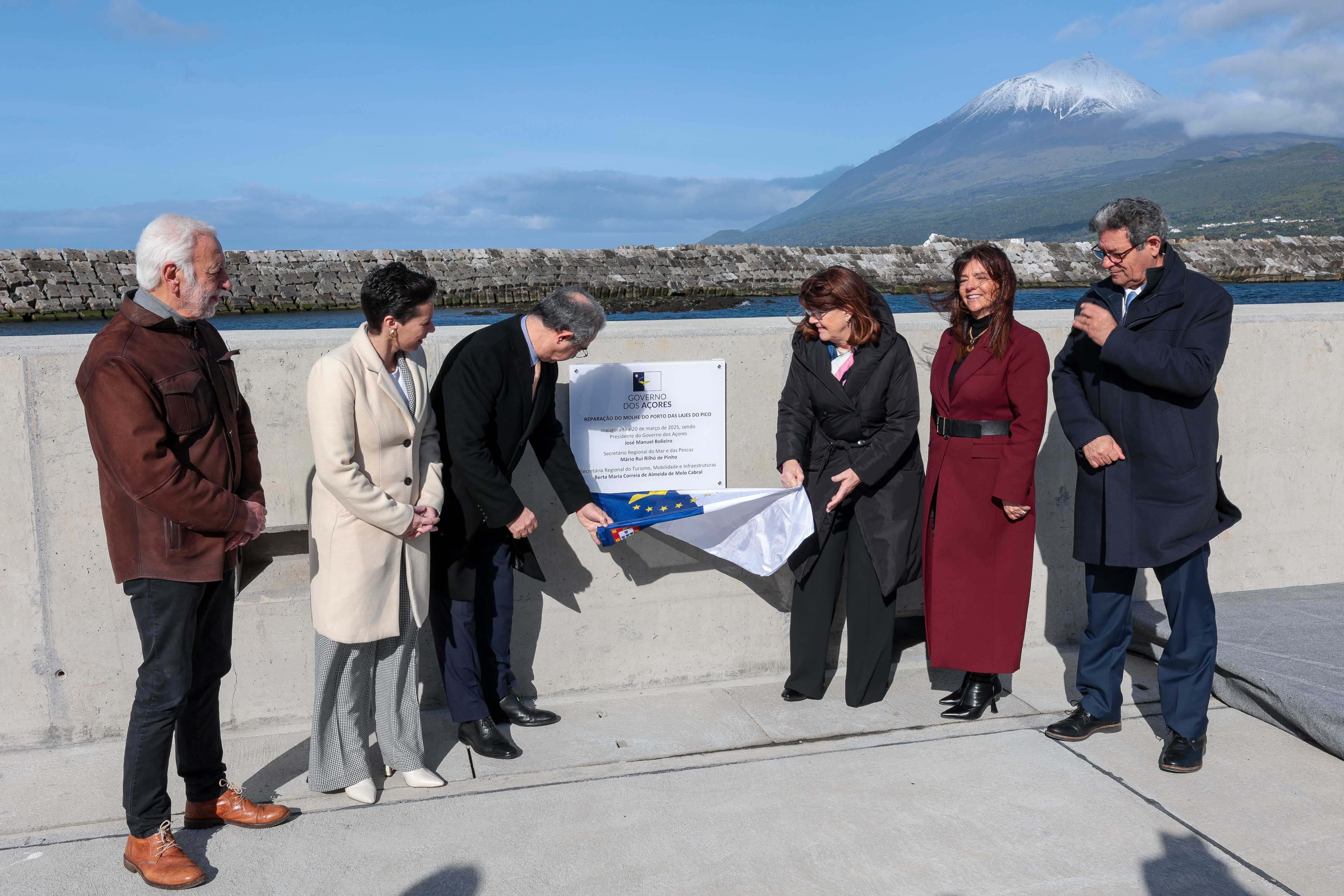 José Manuel Bolieiro inaugura obra de reabilitação do Porto das Lajes do Pico após investimento de 15 milhões
