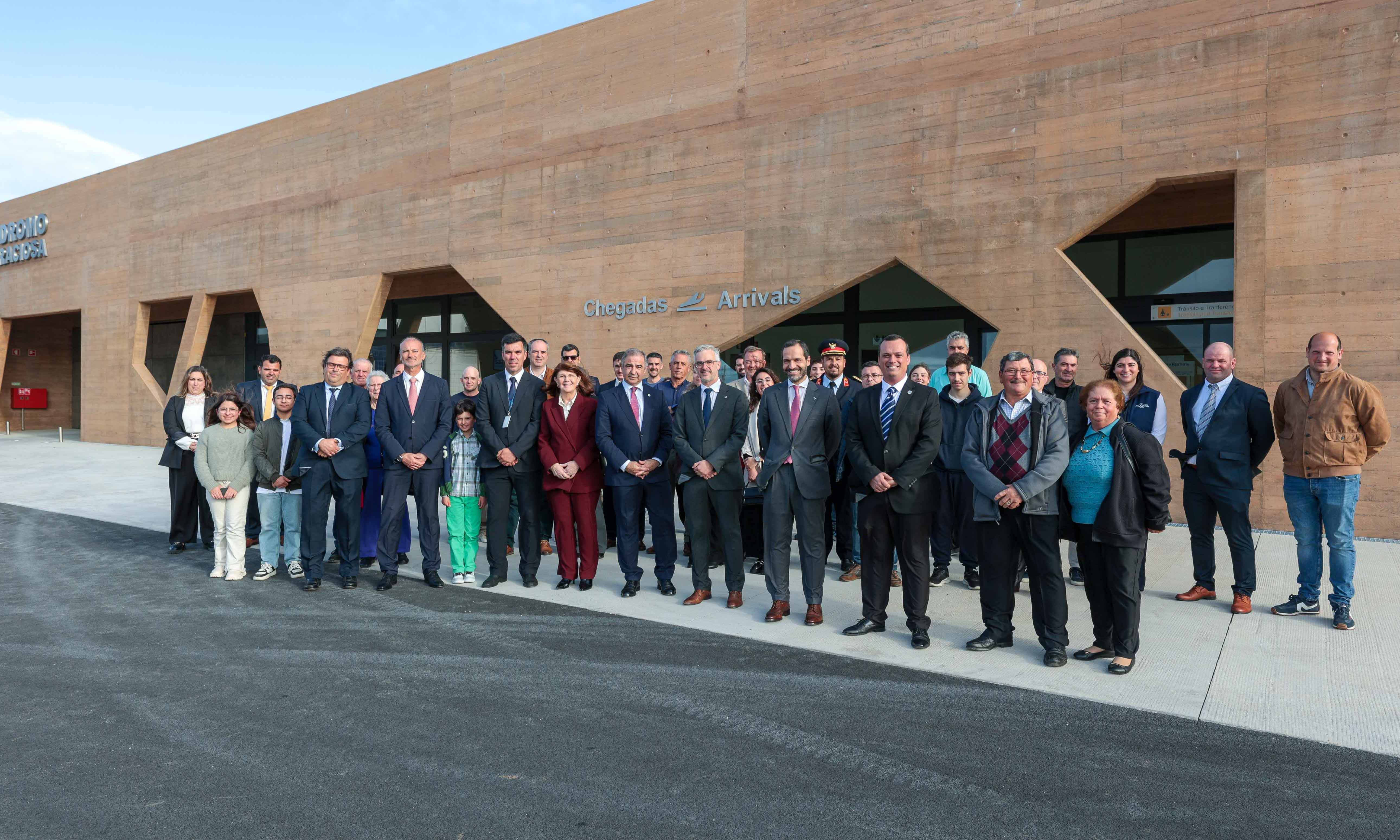 Inauguração da nova aerogare do Aeródromo da ilha Graciosa