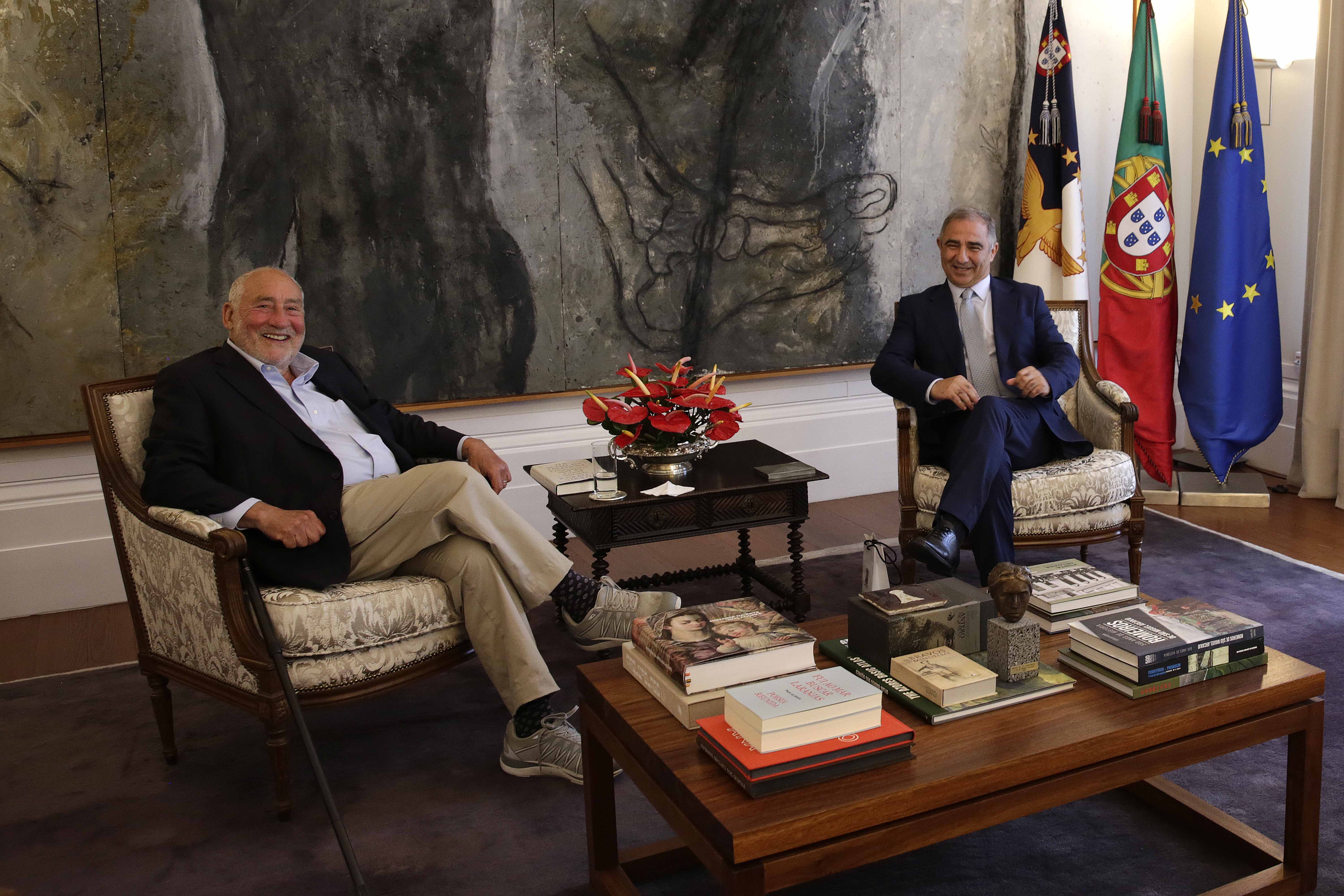 José Manuel Bolieiro recebeu Joseph Stiglitz, Prémio Nobel da Economia em 2001
