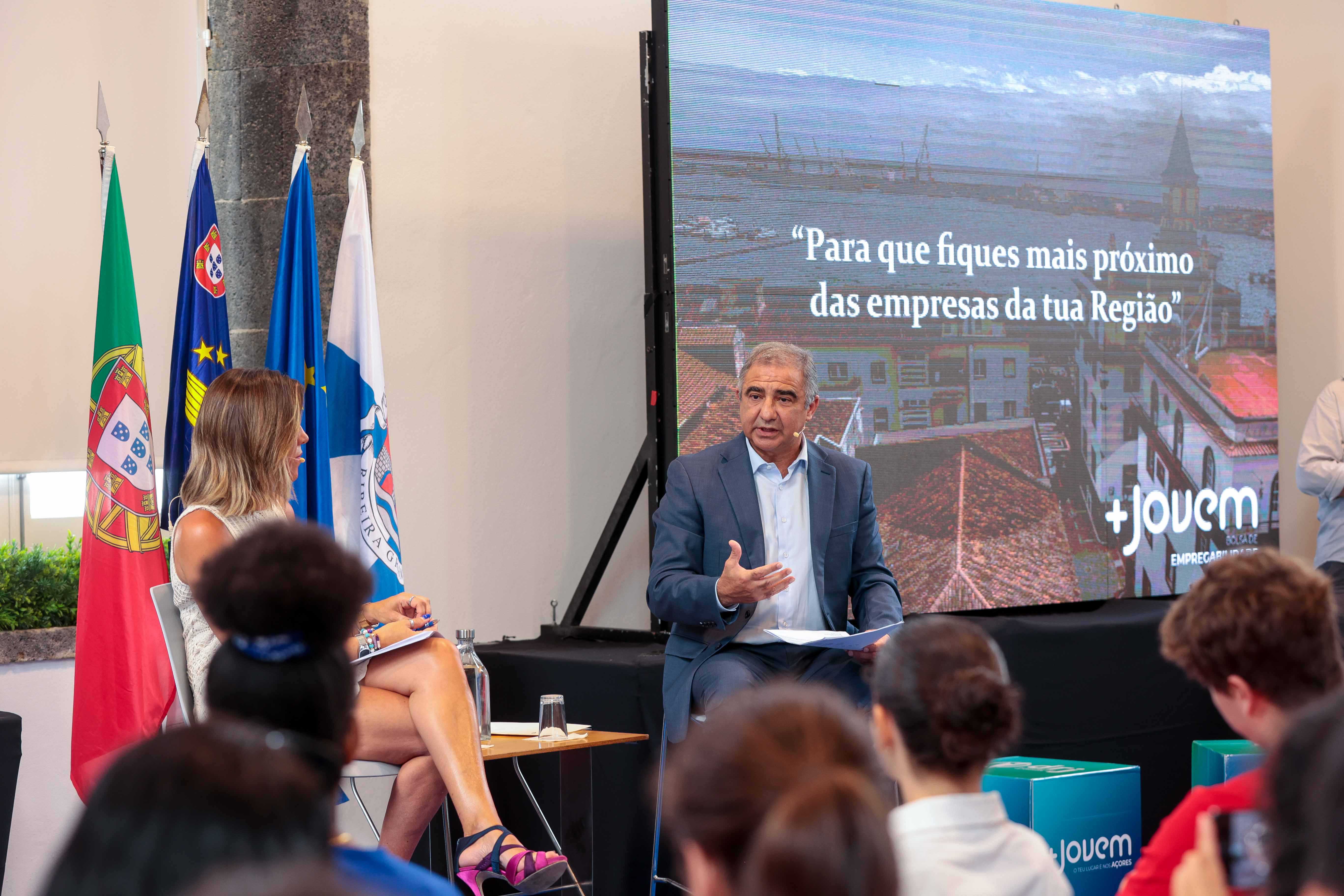 Sessão “À Conversa com o Presidente” com dezenas de jovens açorianos, a propósito do pacote “+ Jovem”