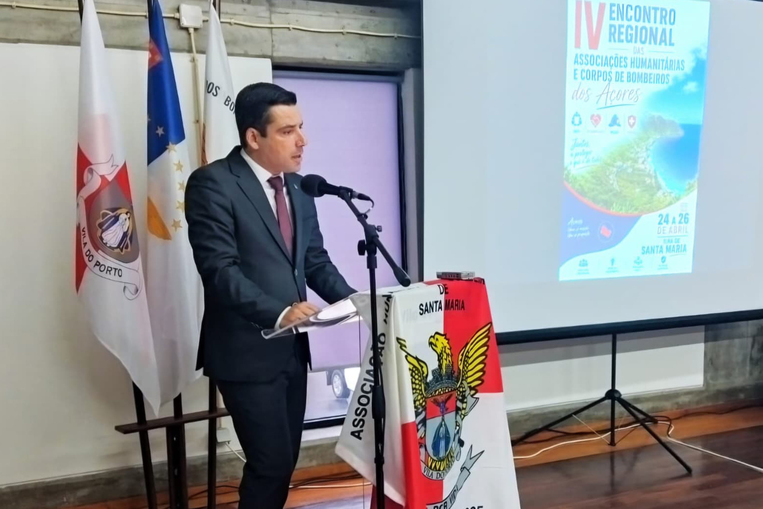  Sessão de Abertura do IV Encontro Regional das Associações Humanitárias de Bombeiros Voluntários dos Açores,