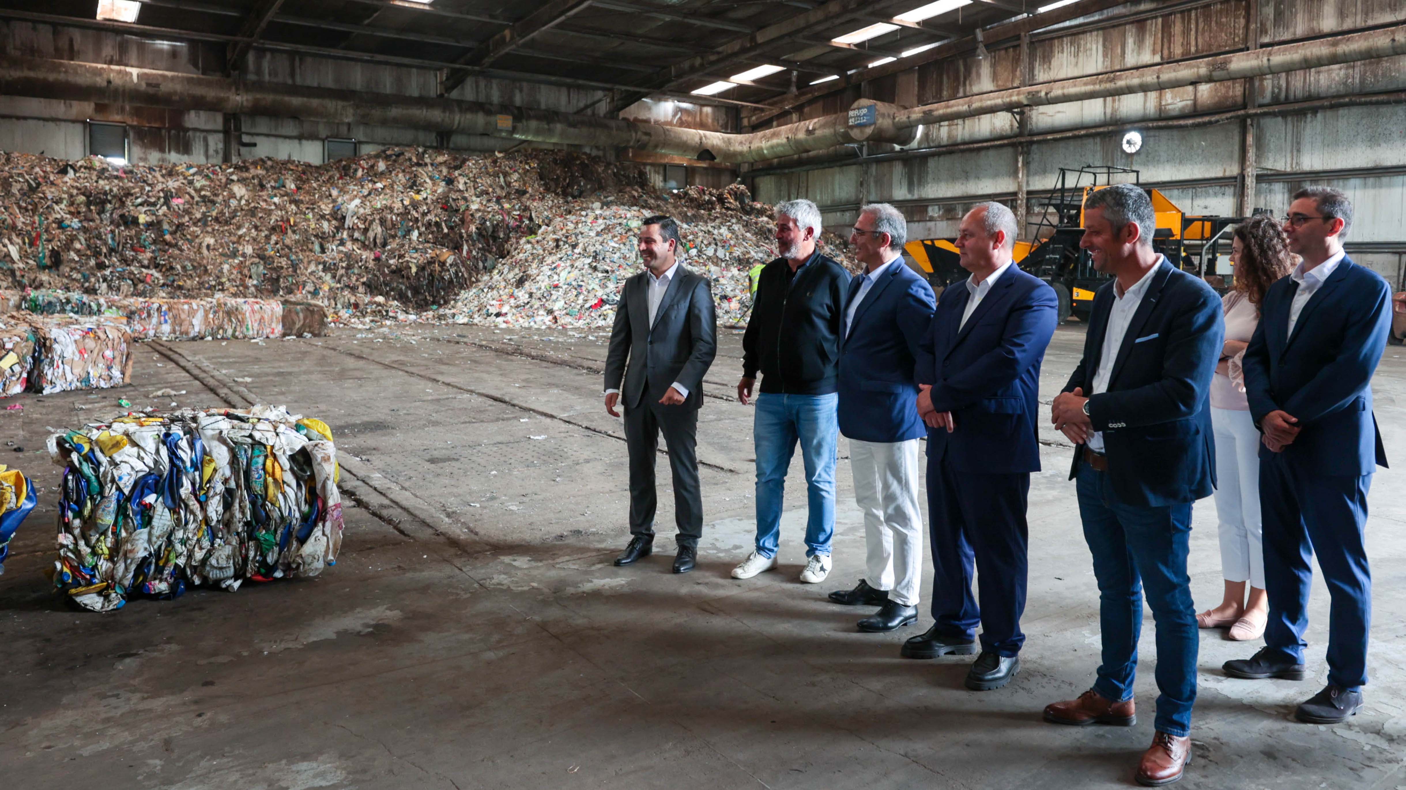 Visita ao Centro de Processamento de Resíduos da Ilha de São Jorge